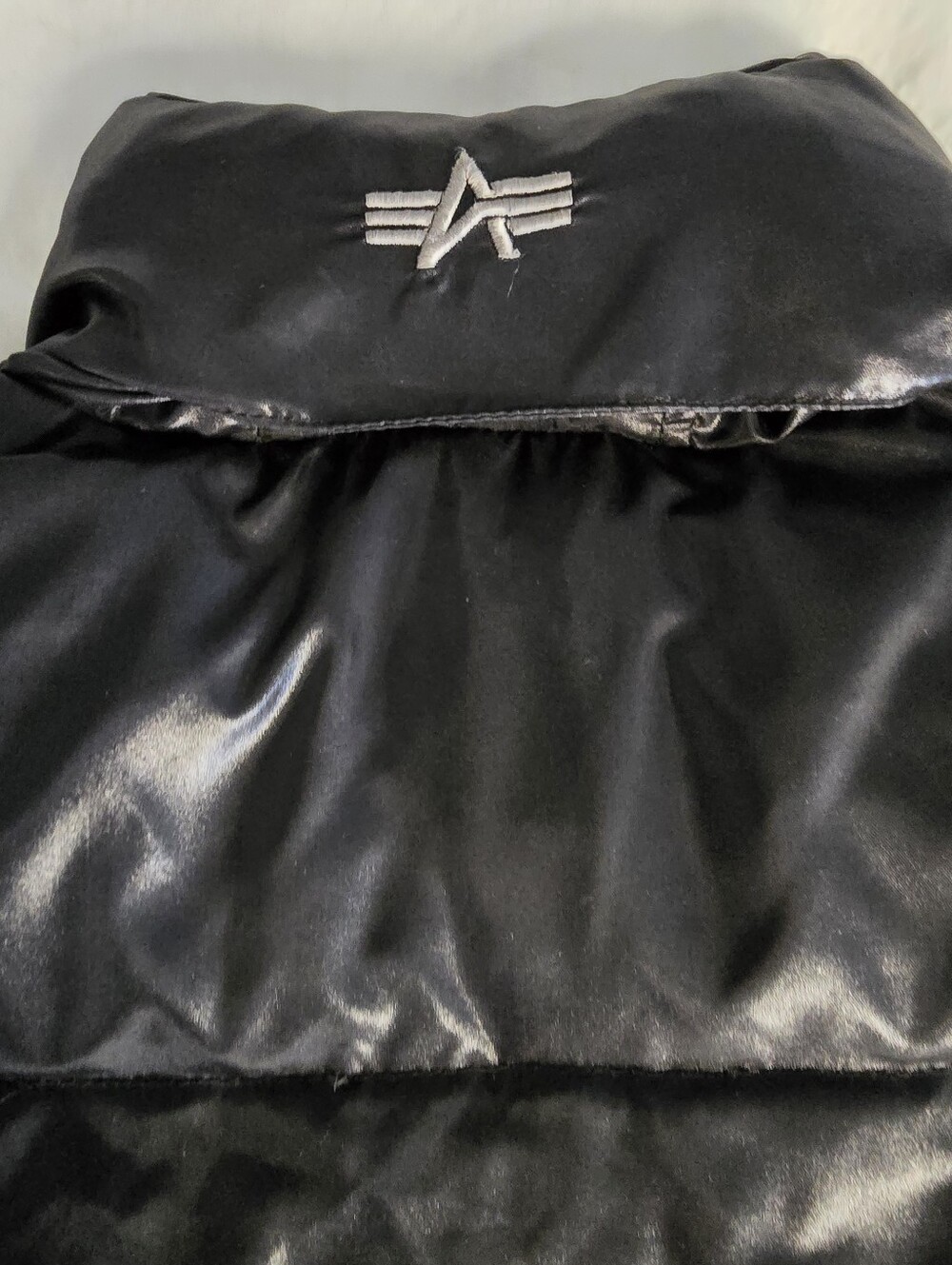 ALPHA IND. Black Kid's Puffer Jacket with Hood And Embroidered Logo - Picture 12 of 16